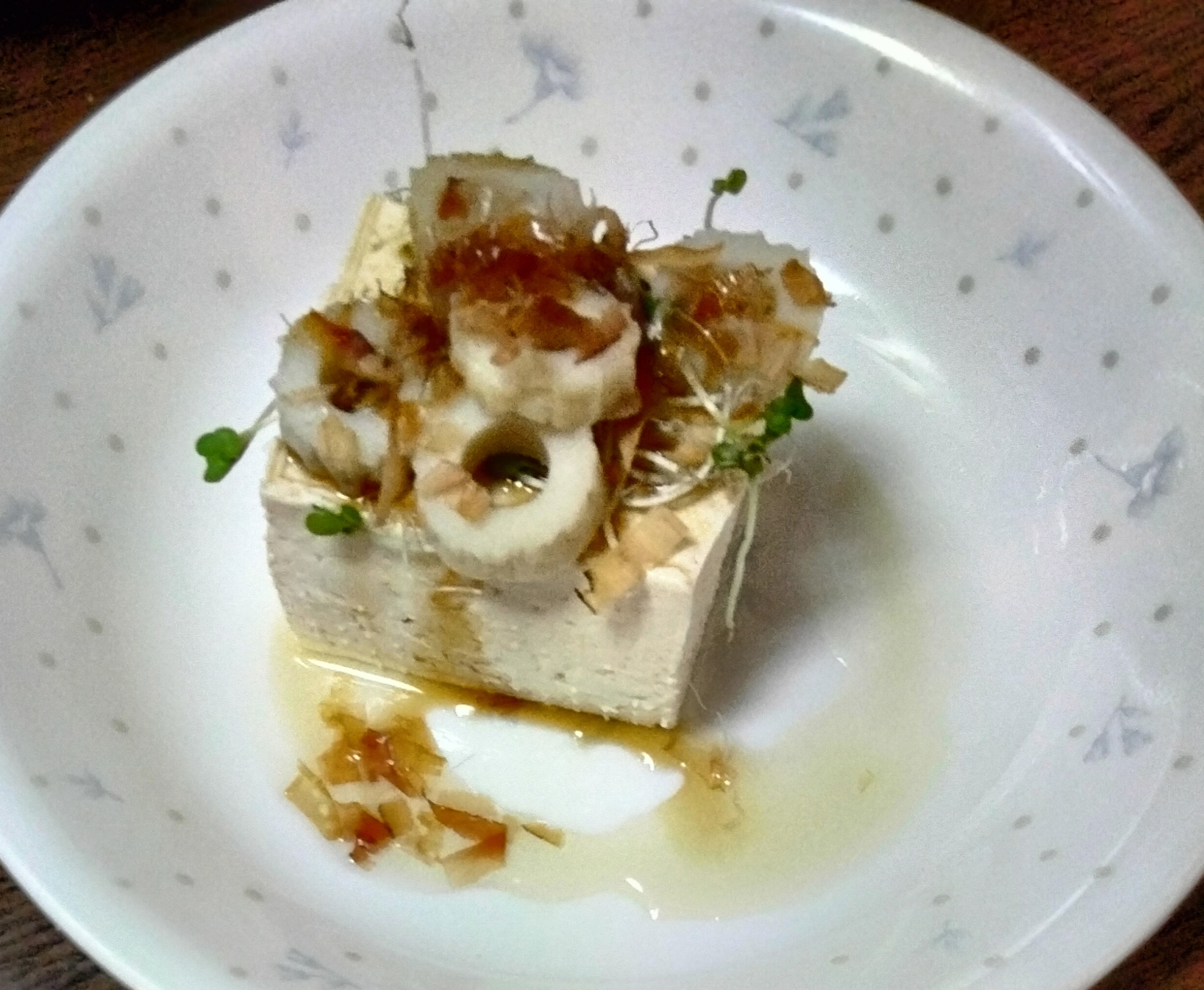 冷奴アレンジ スプラウト&ちくわ