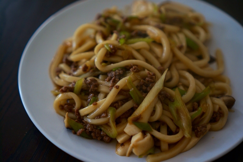 豚ひき肉と長ネギの中華風焼きうどん レシピ 作り方 By Naokoji0912 楽天レシピ