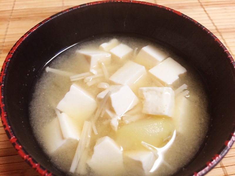 豆腐&えのき&ジャガイモの味噌汁