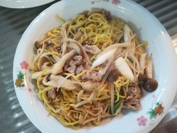 つまみにも、主食にも大活躍　焼きラーメン醤油味
