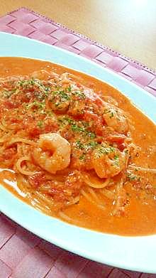 エビのトマトクリームパスタ