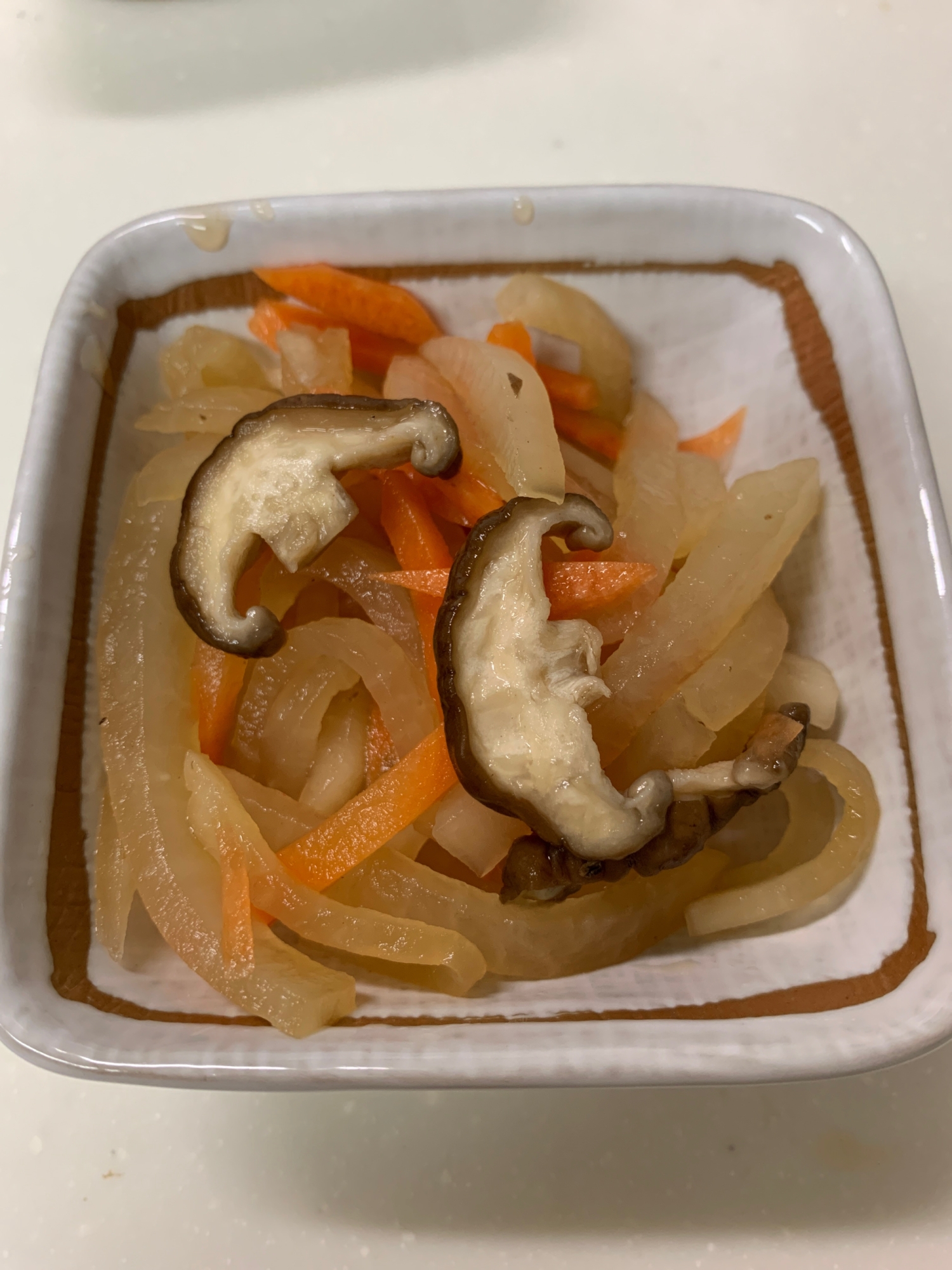 レンジで！大根人参椎茸の煮物風