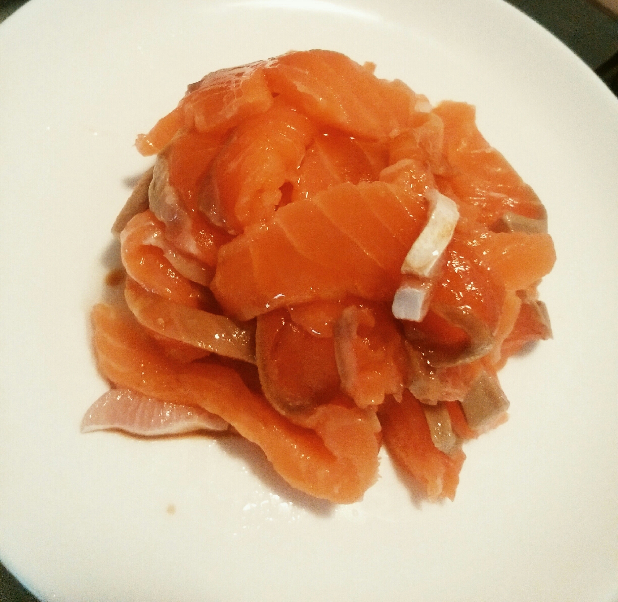 サーモンの簡単ポキ風 レシピ 作り方 By みやこ 1012 楽天レシピ サーモンの簡単ポキ風 レシピ 作り方 By みやこ 1012 楽天レシピ