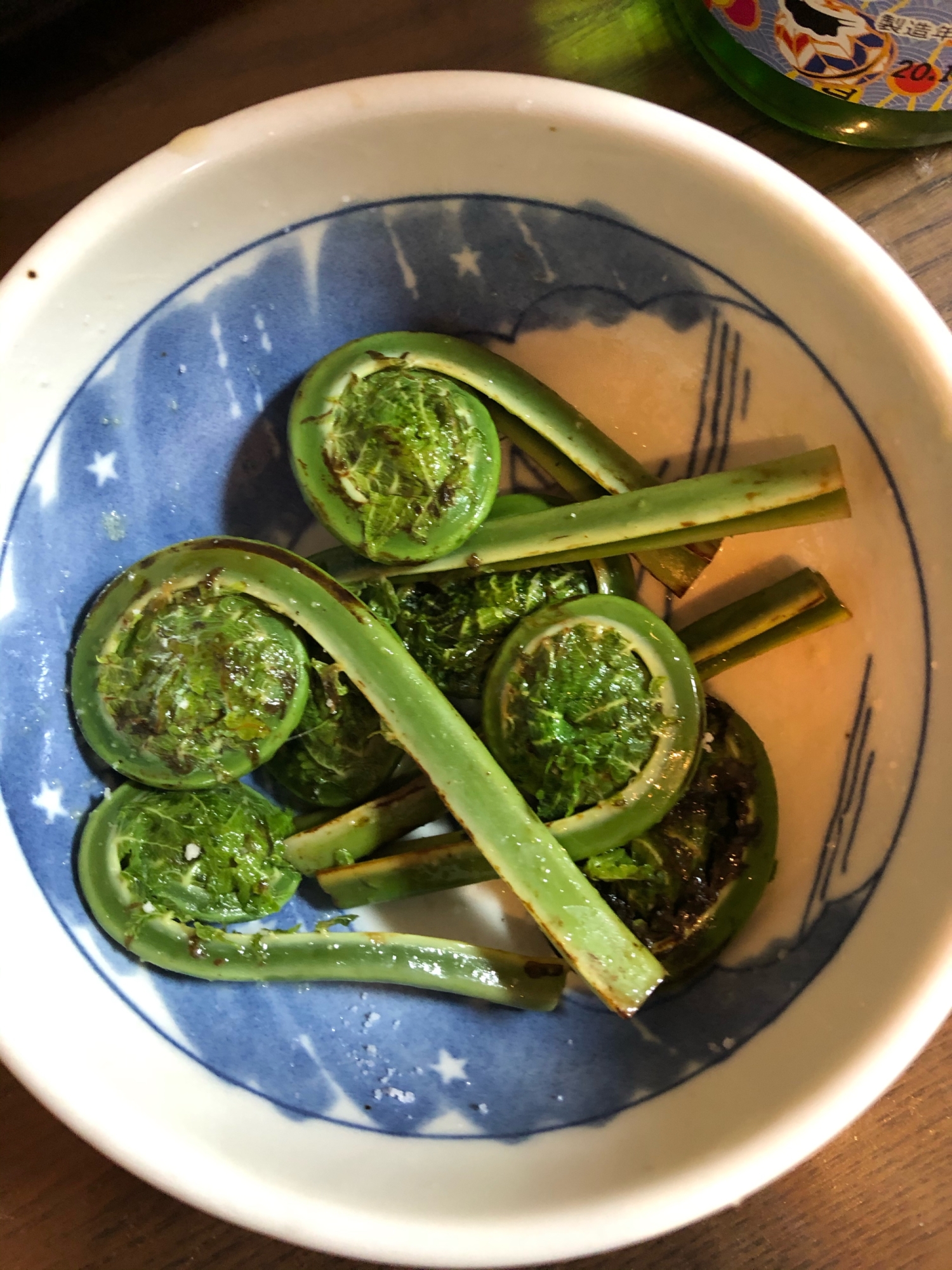 簡単で美味しい♡こごみの胡麻油和え