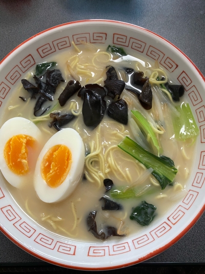 まるで濃厚とんこつ！味噌豆乳ラーメン