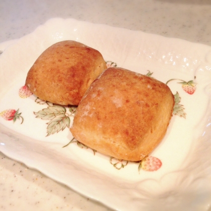 生クリームのおかげで外はさっくり、中はしっとりで美味しかったです。
こねすぎちゃったみたいで焼き上がり割れなかったので、またリベンジします！