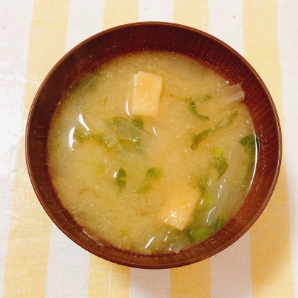 しいたけの軸と豆腐と切り干し大根とわかめのお味噌汁