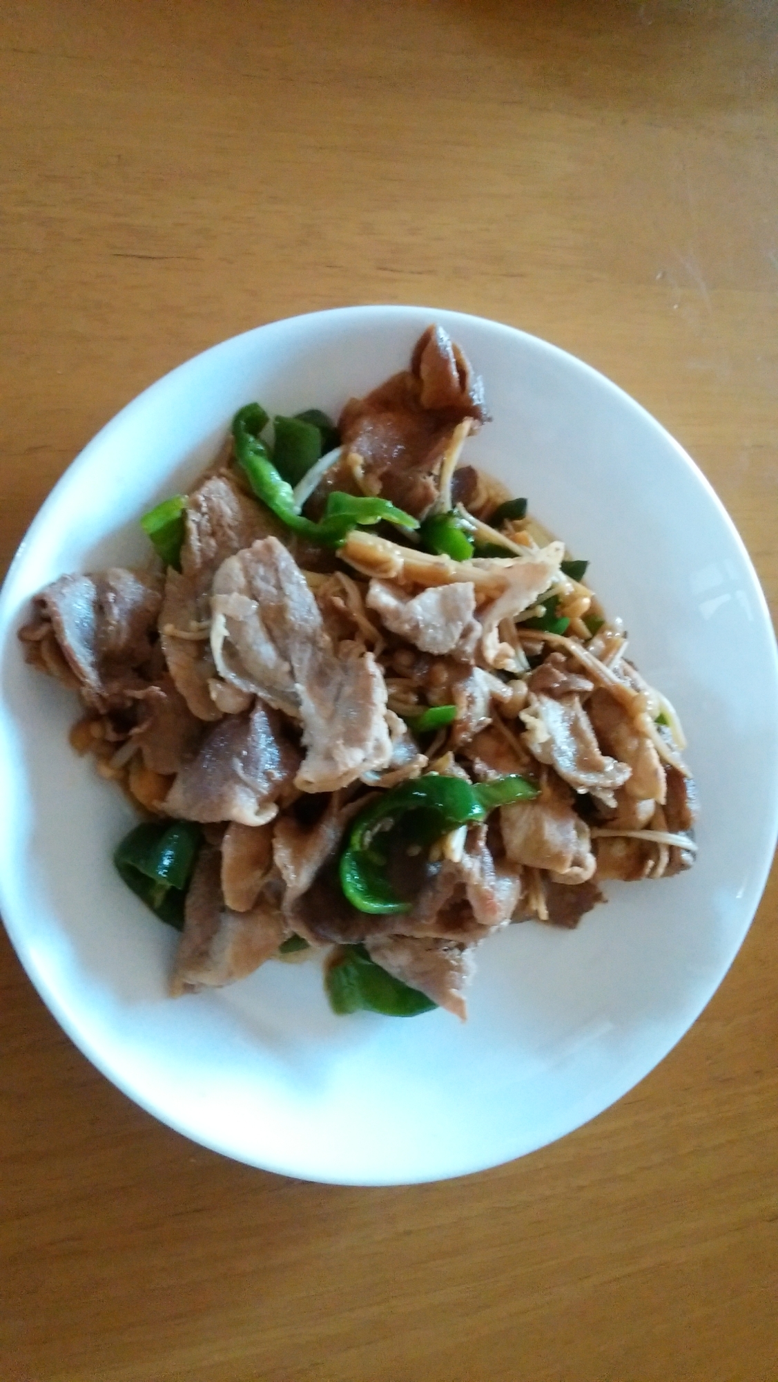 豚肉・ピーマン・エノキのカレー醤油炒め