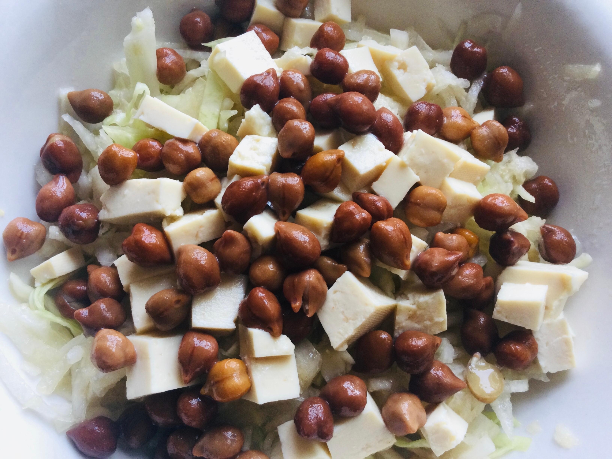 ひよこ豆と豆腐の大根サラダ