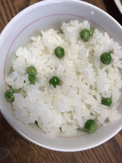 実えんどうの豆ご飯(^○^)