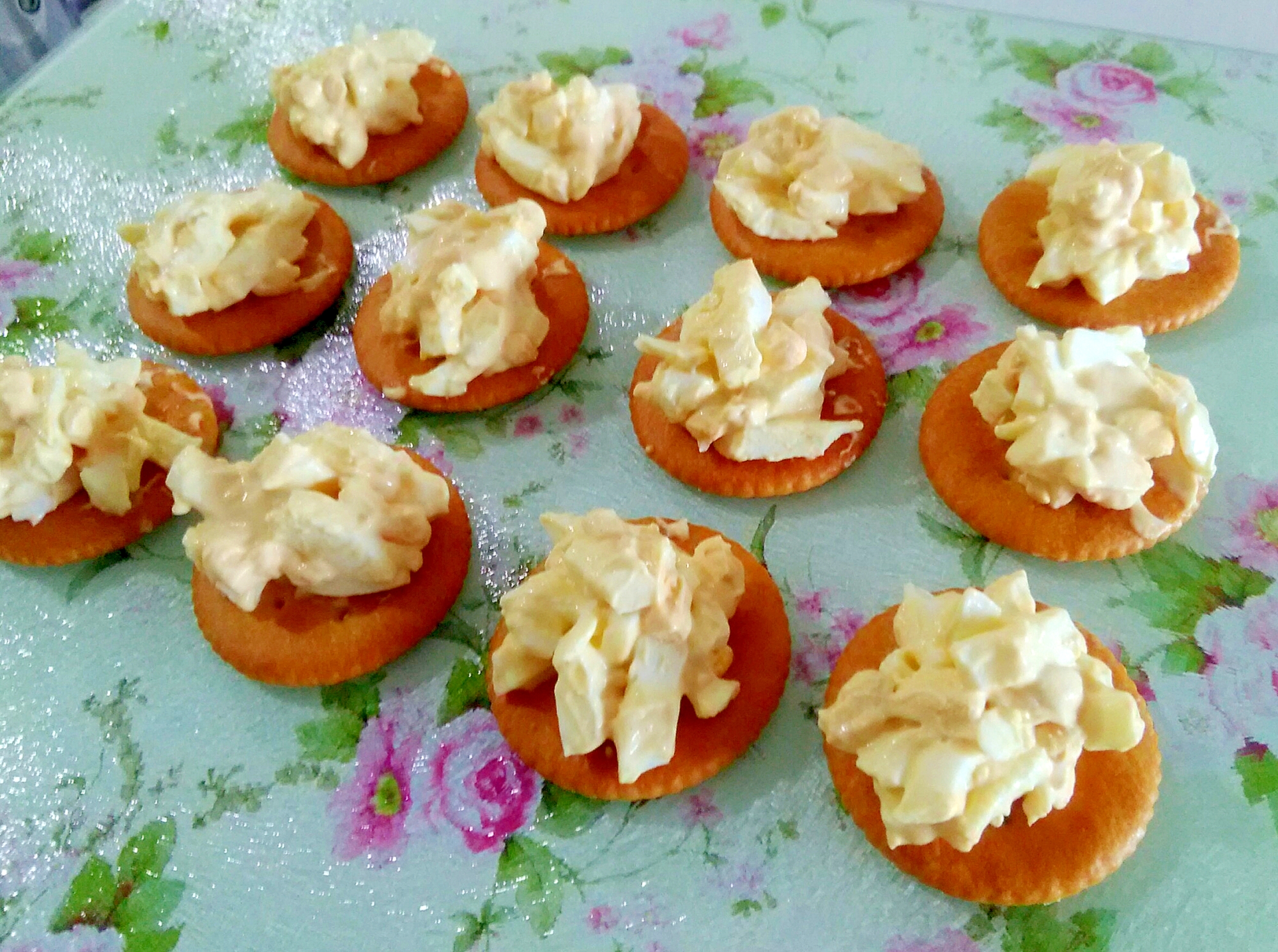 おつまみにも タルタル卵クラッカー レシピ 作り方 By うーころちゃん 楽天レシピ おつまみにも タルタル卵クラッカー レシピ 作り方 By うーころちゃん 楽天レシピ