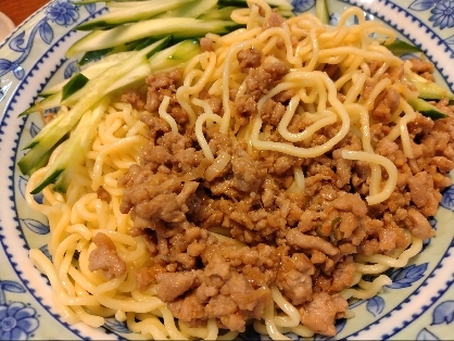 夏だ!ジャージャー麺