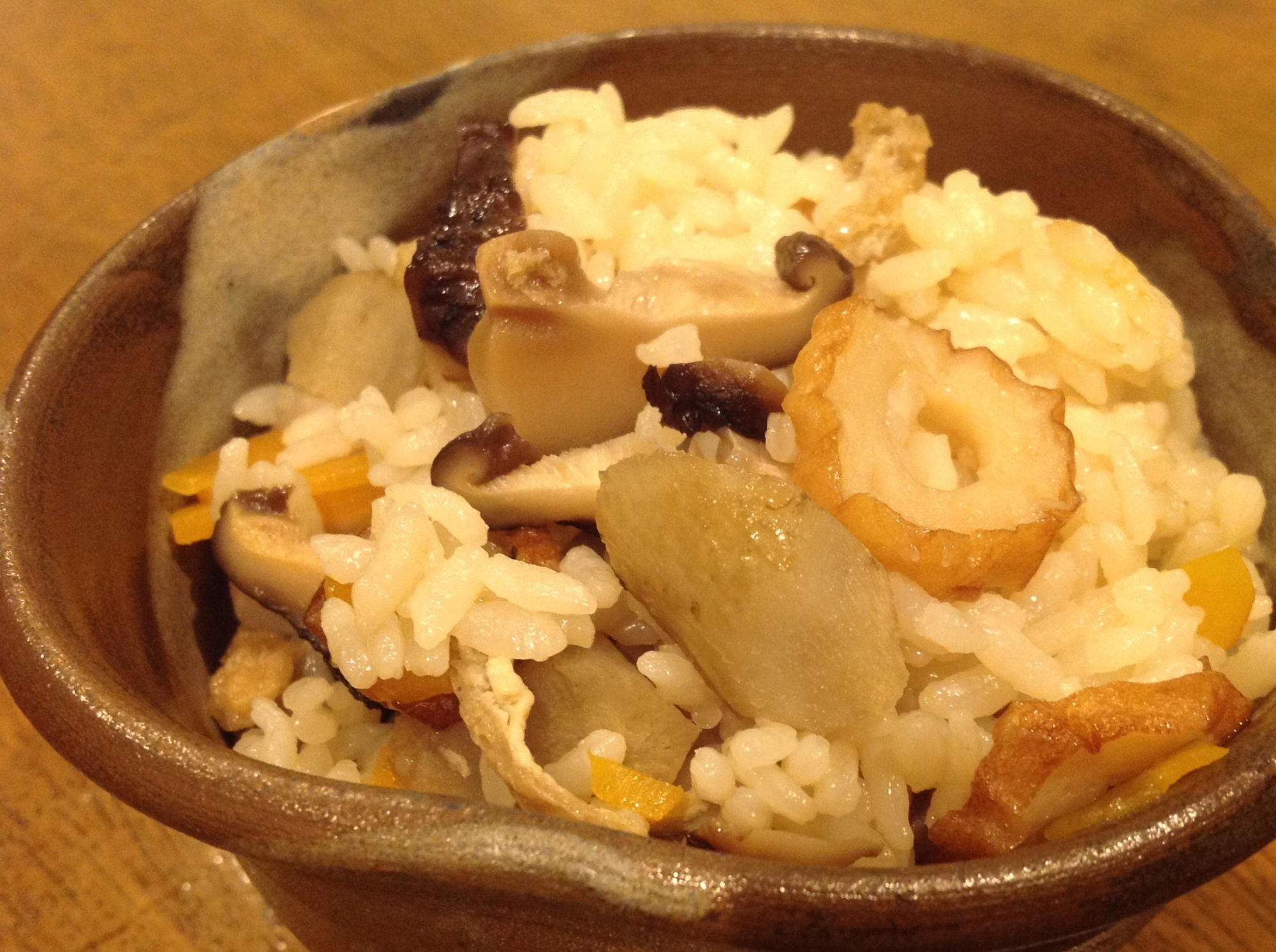 鶏肉なしでもオイシイ！五目ご飯