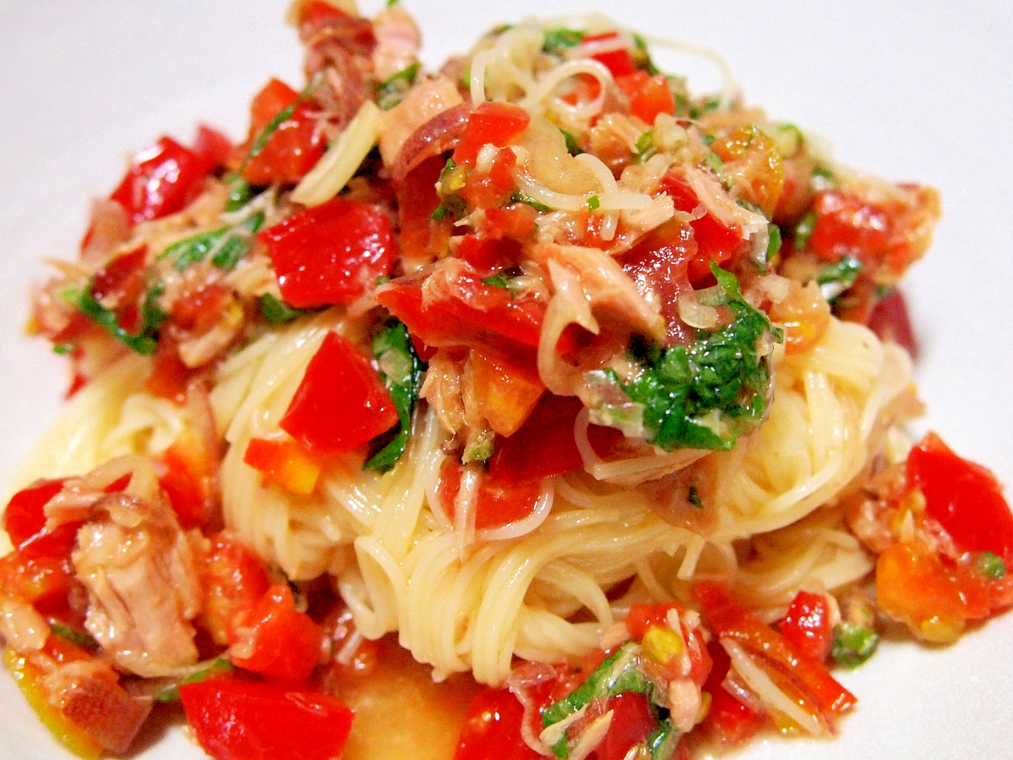 青じそとトマトとツナの和風パスタ