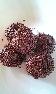 チョコキャラメル ブラジルのブリガデイロ レシピ 作り方 By Kcoloko 楽天レシピ チョコキャラメル ブラジルのブリガデイロ レシピ 作り方 By Kcoloko 楽天レシピ