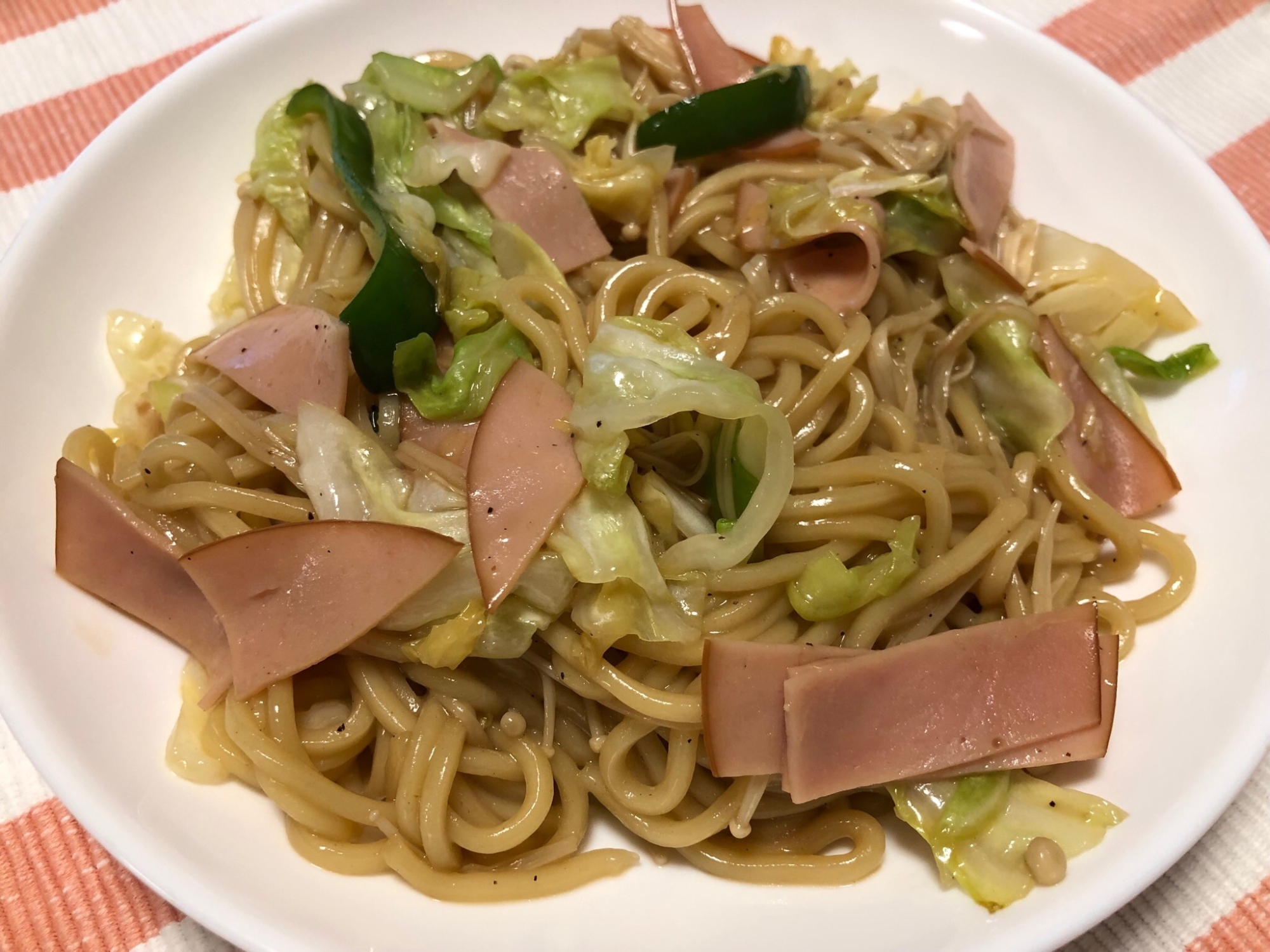 中華麺が余ったら♪オイスターソースで中華風焼きそば