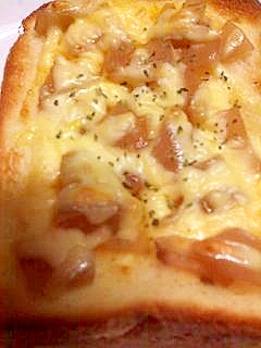 手作りりんごジャム＆チーズのトースト♪