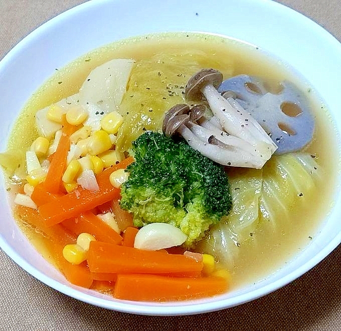 彩り野菜も一緒にロールキャベツ