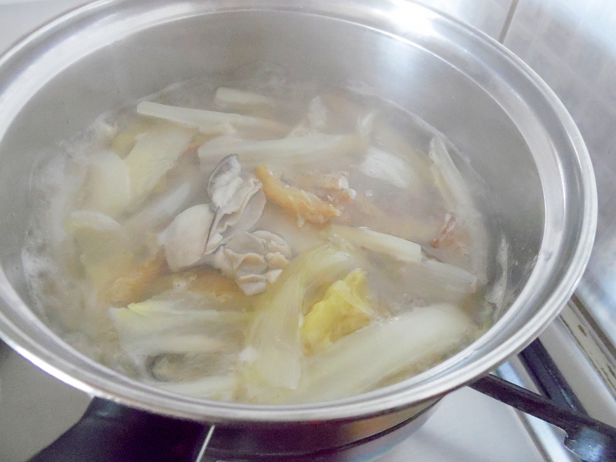 牡蠣と干したらのスープ