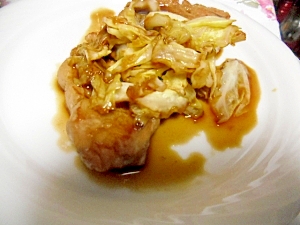 厚切り豚のしょうが焼き　キャベツ添え