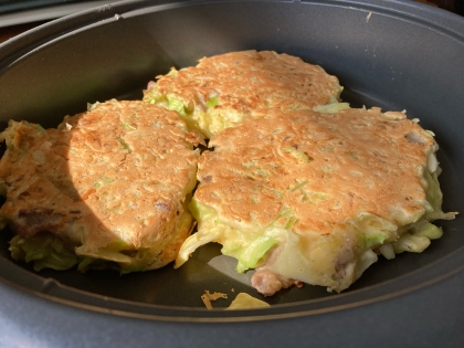 ホットプレートでチーズお好み焼き