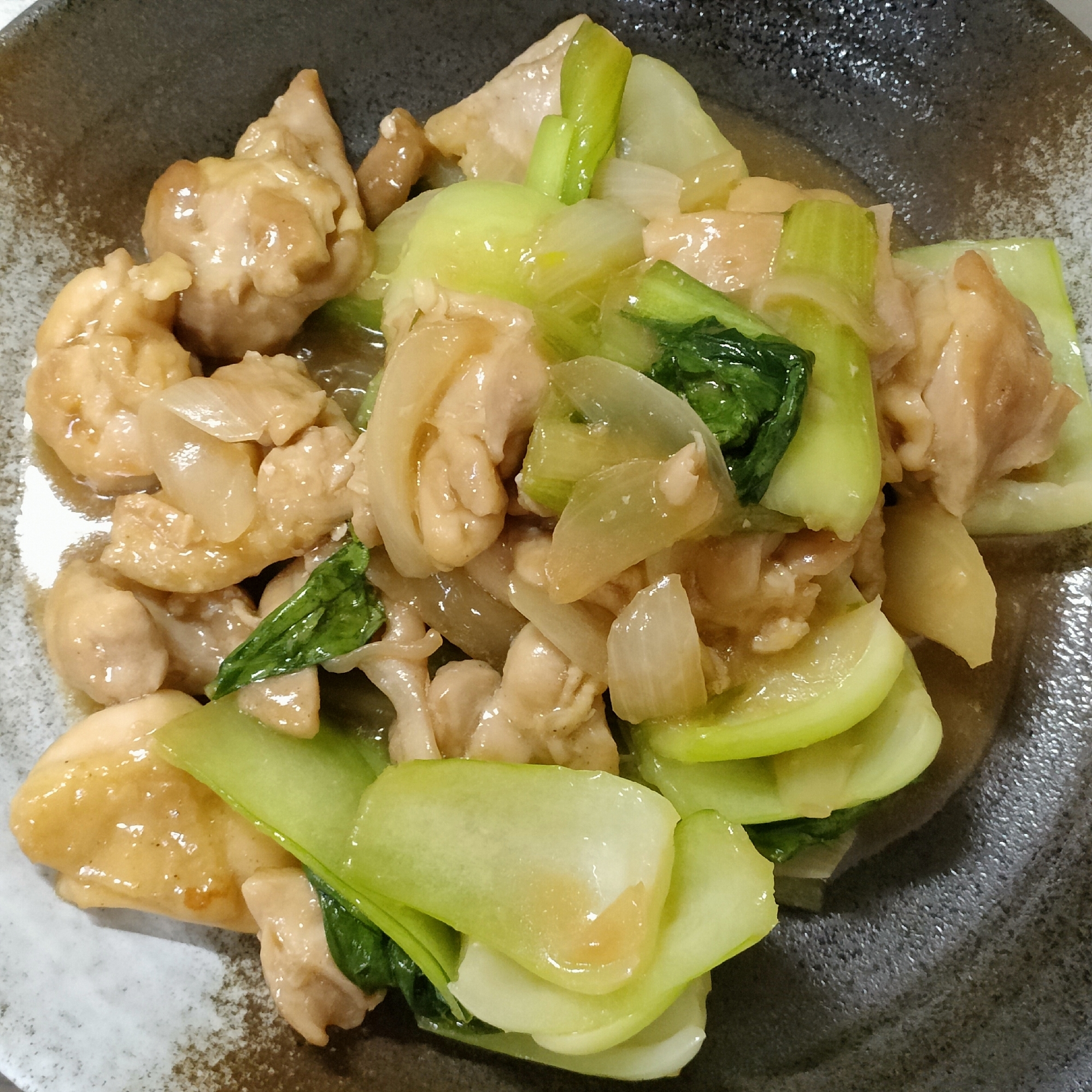 チンゲン菜と鶏肉のオイスターソース炒め