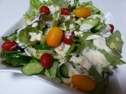 簡単ですね♪
市販のドレッシングみたいと言われました(^O^)