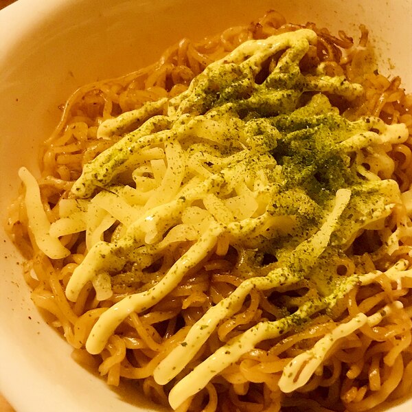 日清焼そばでつくる チーズ マヨネーズ焼きそば レシピ 作り方 By Bistromiti R 楽天レシピ 日清焼そばでつくる チーズ マヨネーズ焼きそば レシピ 作り方 By Bistromiti R 楽天レシピ