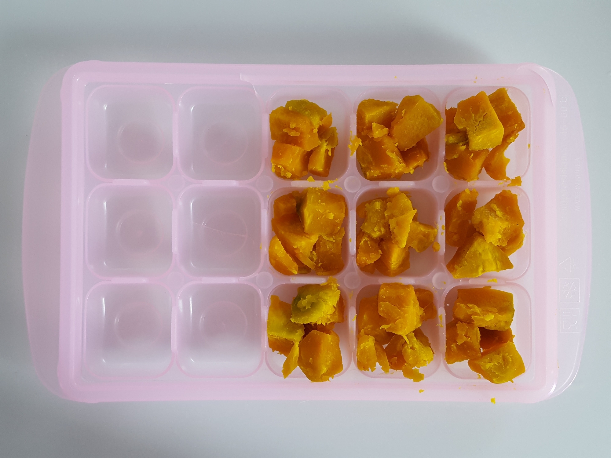 離乳食 かぼちゃの冷凍保存 レシピ 作り方 By 農家の嫁 楽天レシピ