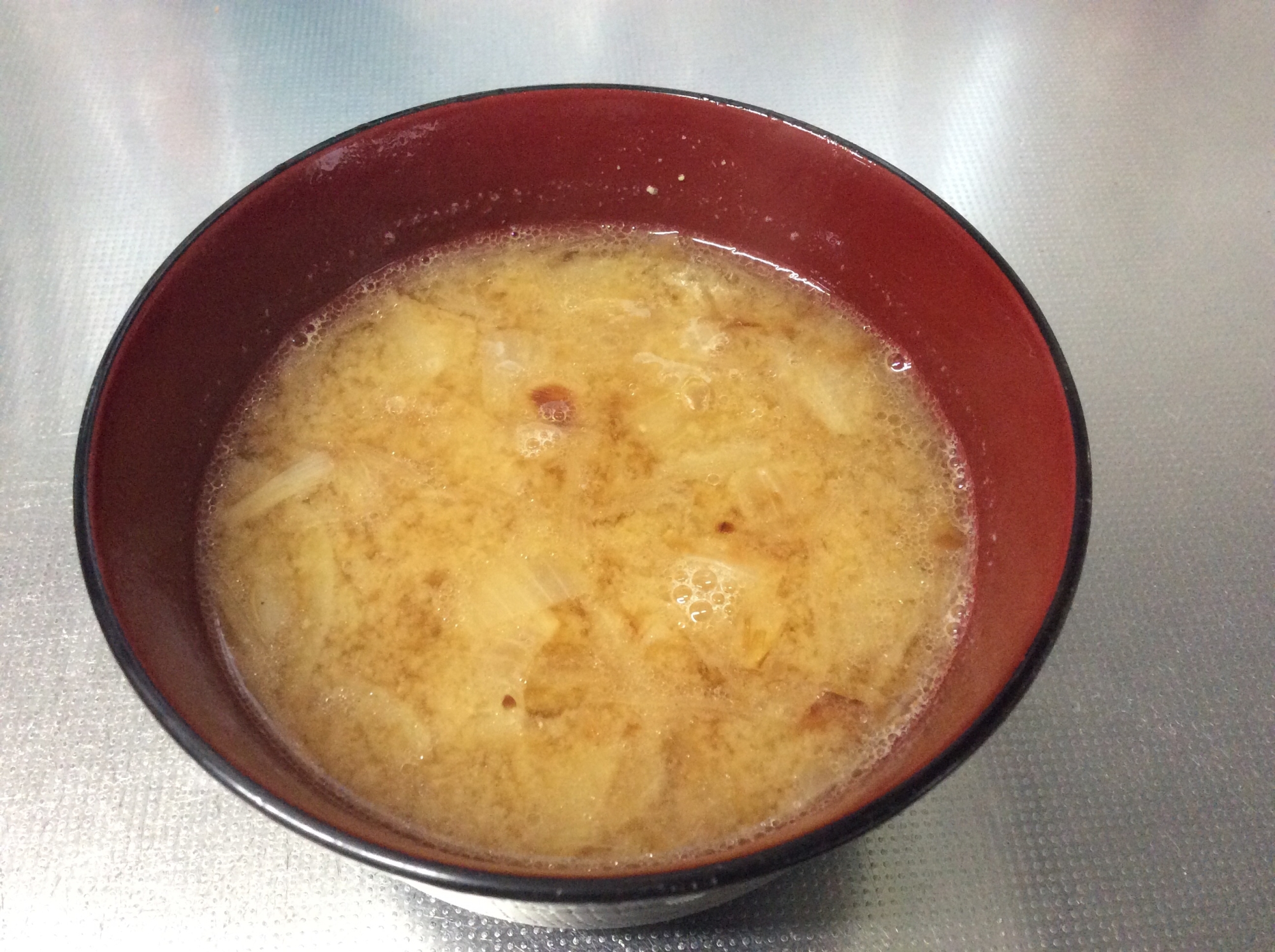 メイラード反応 飴色玉ねぎ のコク旨お味噌汁 レシピ 作り方 By あんぱん34号 楽天レシピ メイラード反応 飴色玉ねぎ のコク旨お味噌汁 レシピ 作り方 By あんぱん34号 楽天レシピ