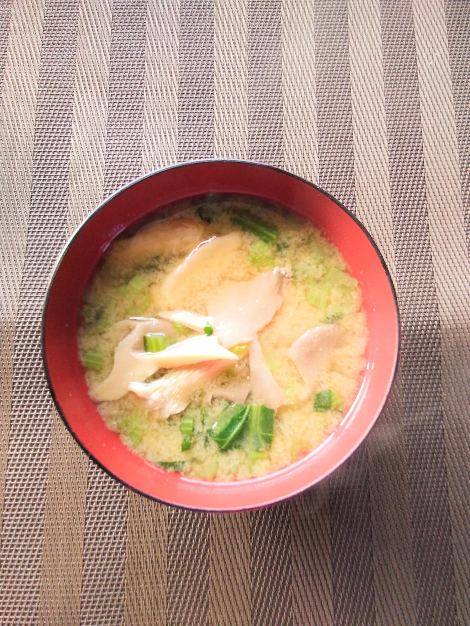 味噌汁☆ヒラタケと小松菜のみそ汁