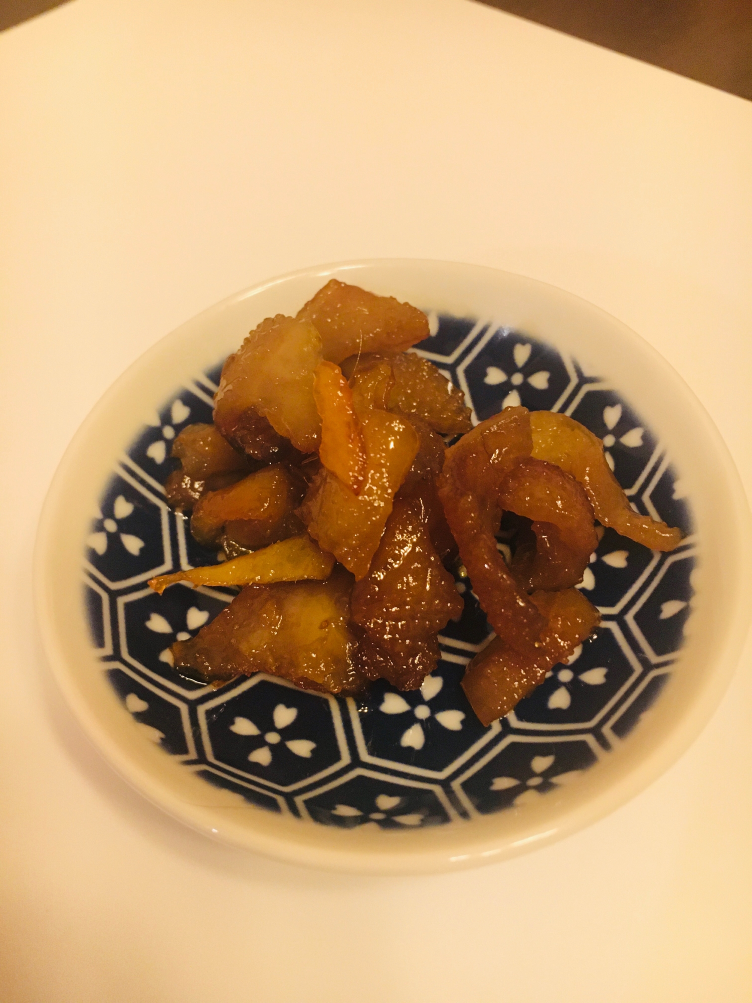 つまみにぴったり！鶏皮の甘辛酢煮