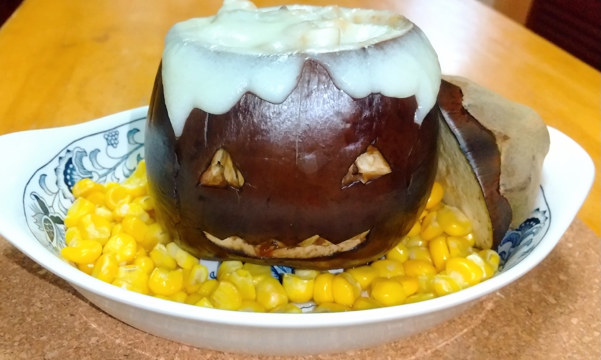 ハロウィンに★お化けなナスのカップdeチーズ焼き