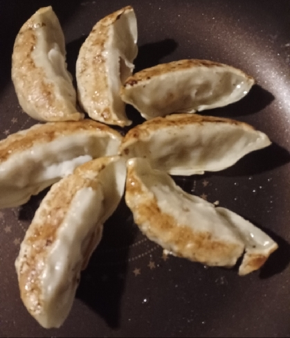 餃子（キャベツの外葉と水菜で!）