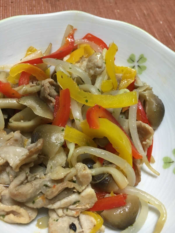 マジックソルトでシェフの味 豚薄切り肉の野菜炒め レシピ 作り方 By 夢見通り 楽天レシピ