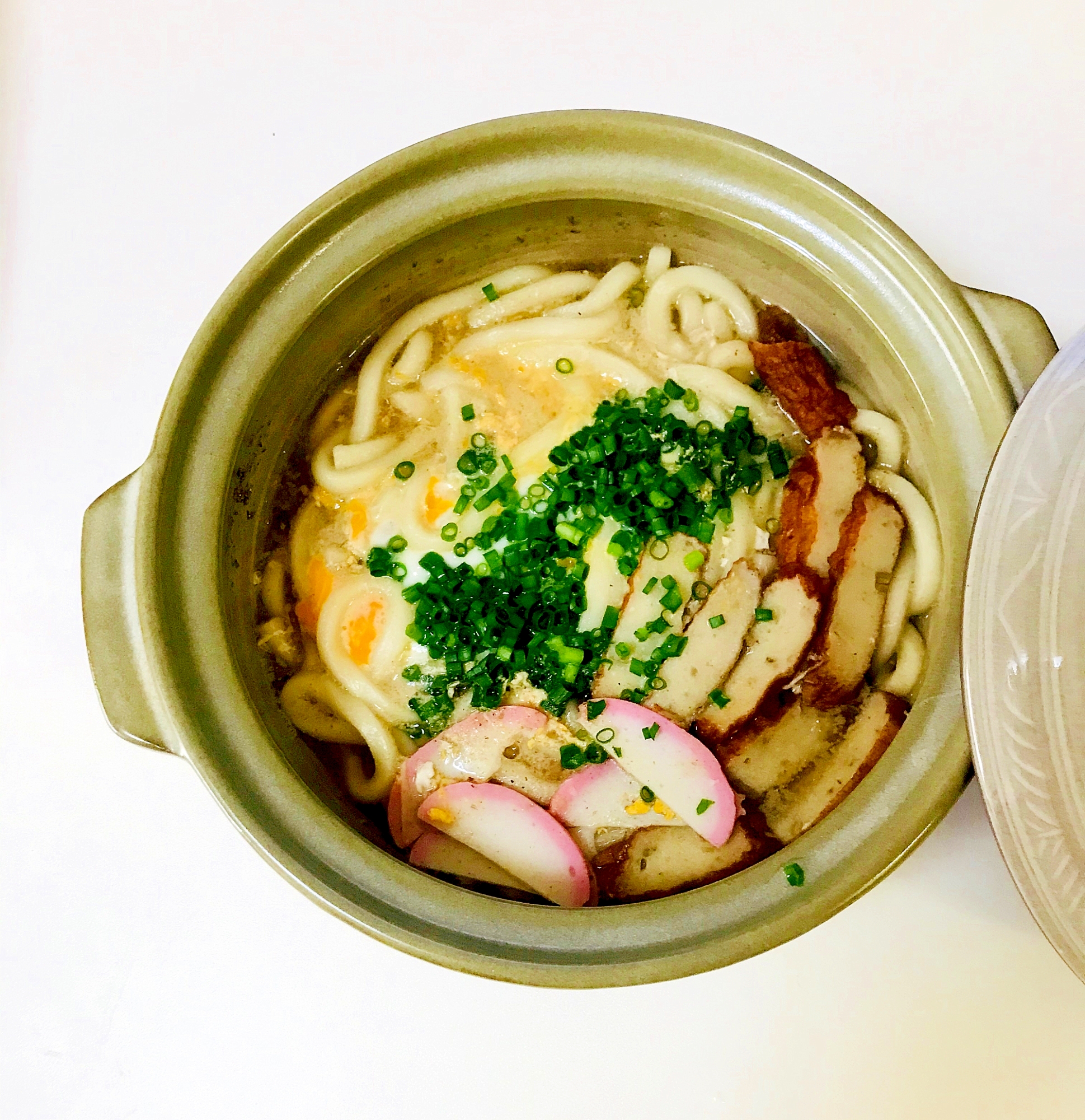 土鍋で煮込みうどん