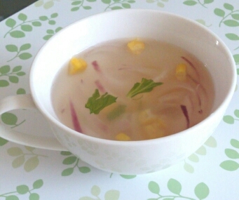 紫玉ねぎとコーンのスープ