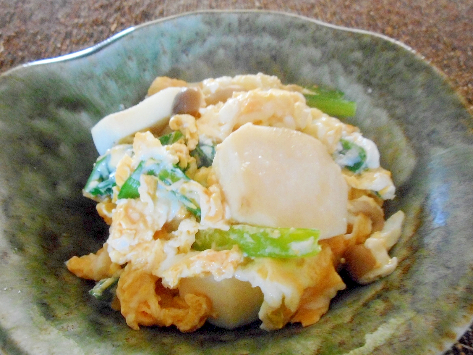 里芋と小松菜の卵とじ