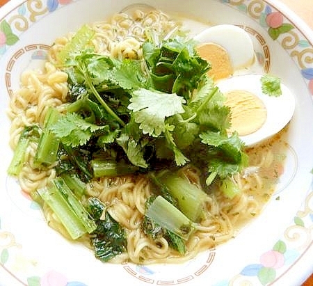 +パクチー❤インスタント利用のベトナムラーメン♪