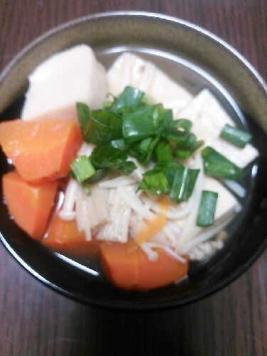 初めて高野豆腐を使いました。
優しい味付けで美味しかったです(*^^*)
