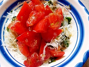 トマトとわかめキャベツのサラダ