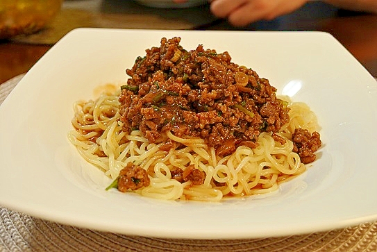 ピリ肉味噌で冷やし中華