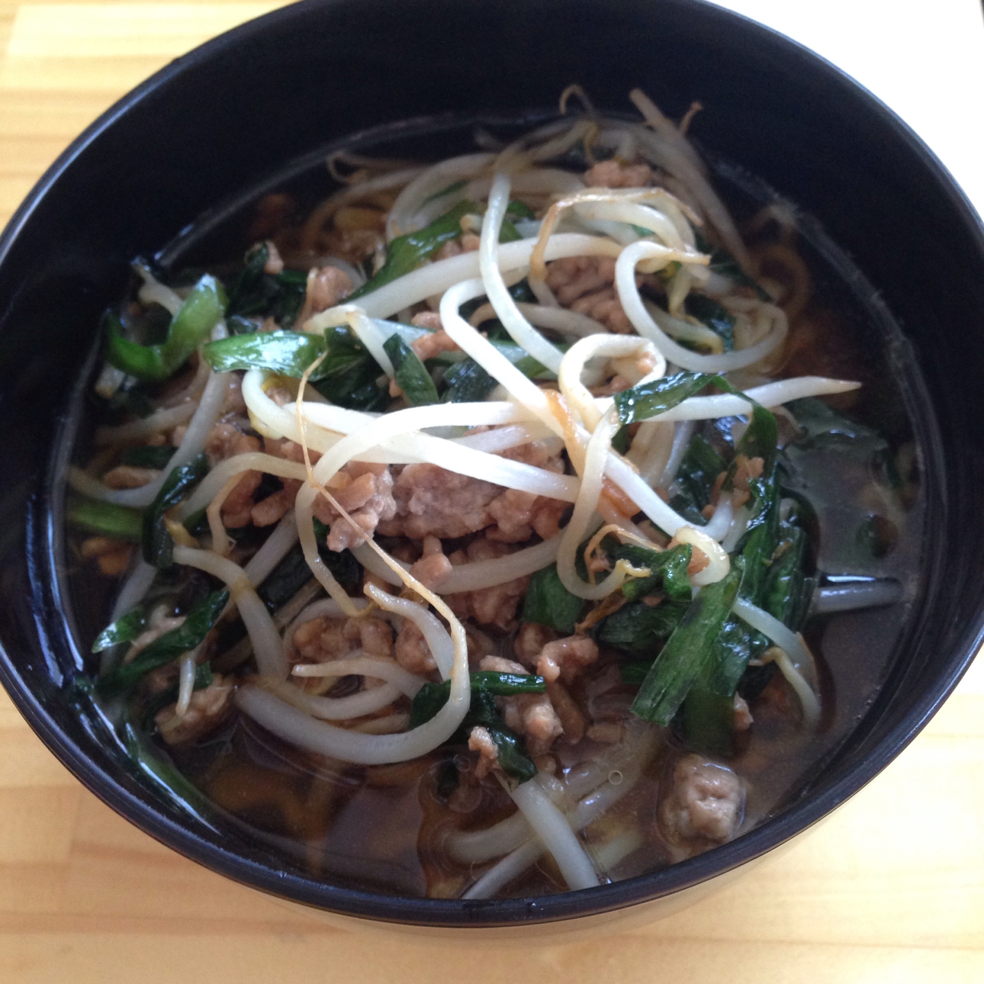 ニラもやし炒めde醤油ラーメン♪