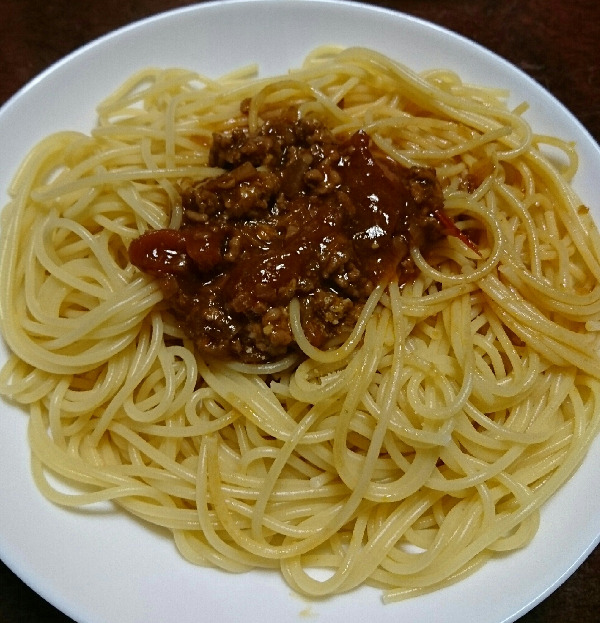 トマトミートソースパスタ