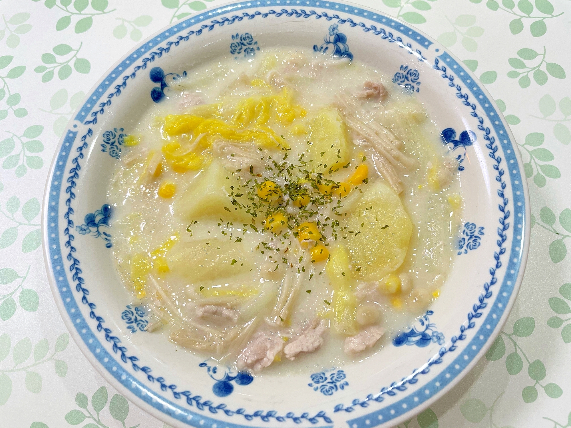 白菜と豚肉のシチュー