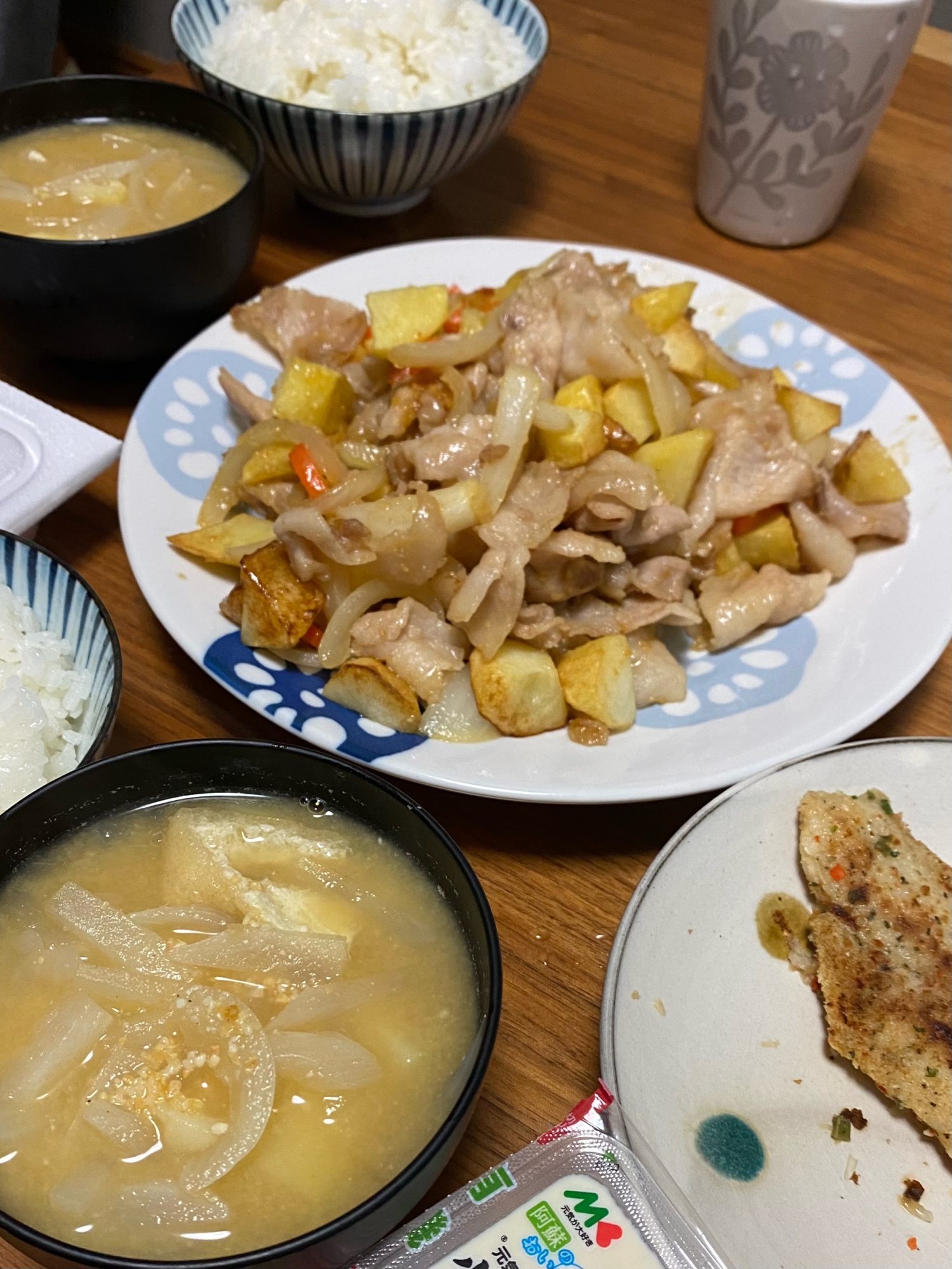 ご飯が進む♪じゃが芋の味噌炒め。