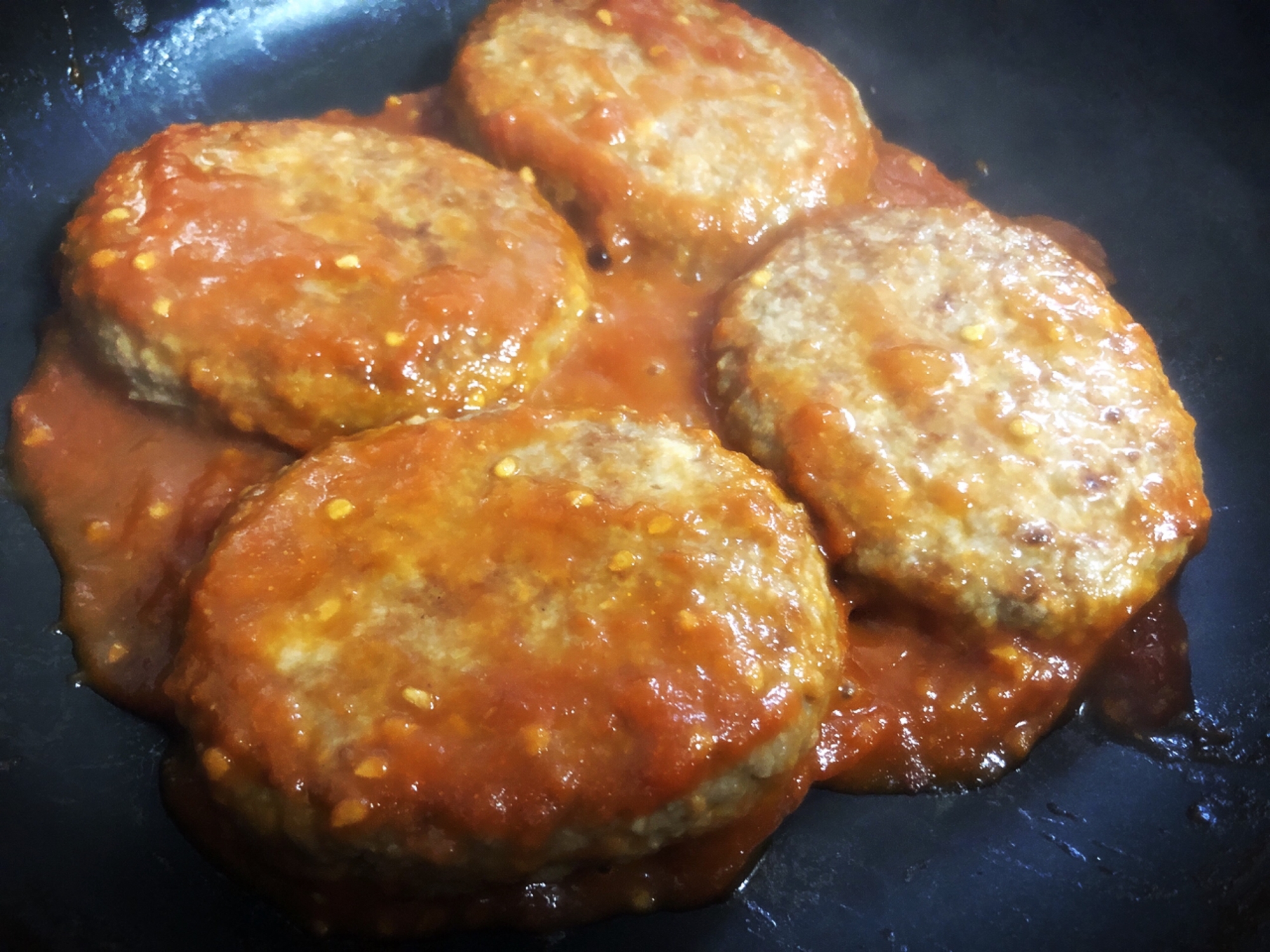 業務スーパーの焼上ハンバーグとトマトソース レシピ 作り方 By 低糖質もーこ 楽天レシピ 業務スーパーの焼上ハンバーグとトマトソース レシピ 作り方 By 低糖質もーこ 楽天レシピ