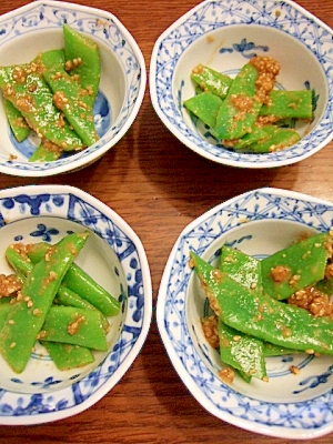 モロッコいんげんの胡麻和え　小鉢料理