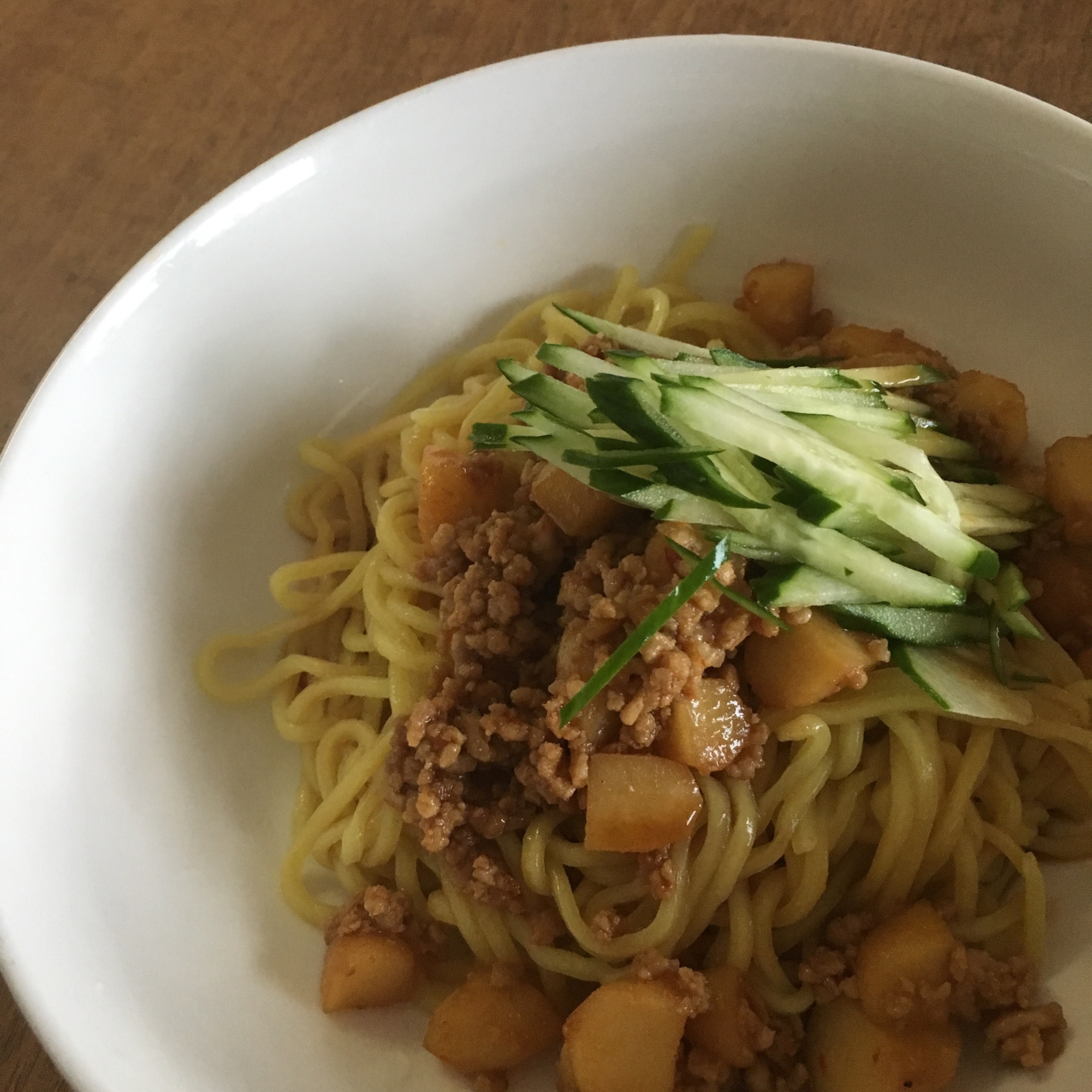 夏にぴったり！肉味噌冷麺