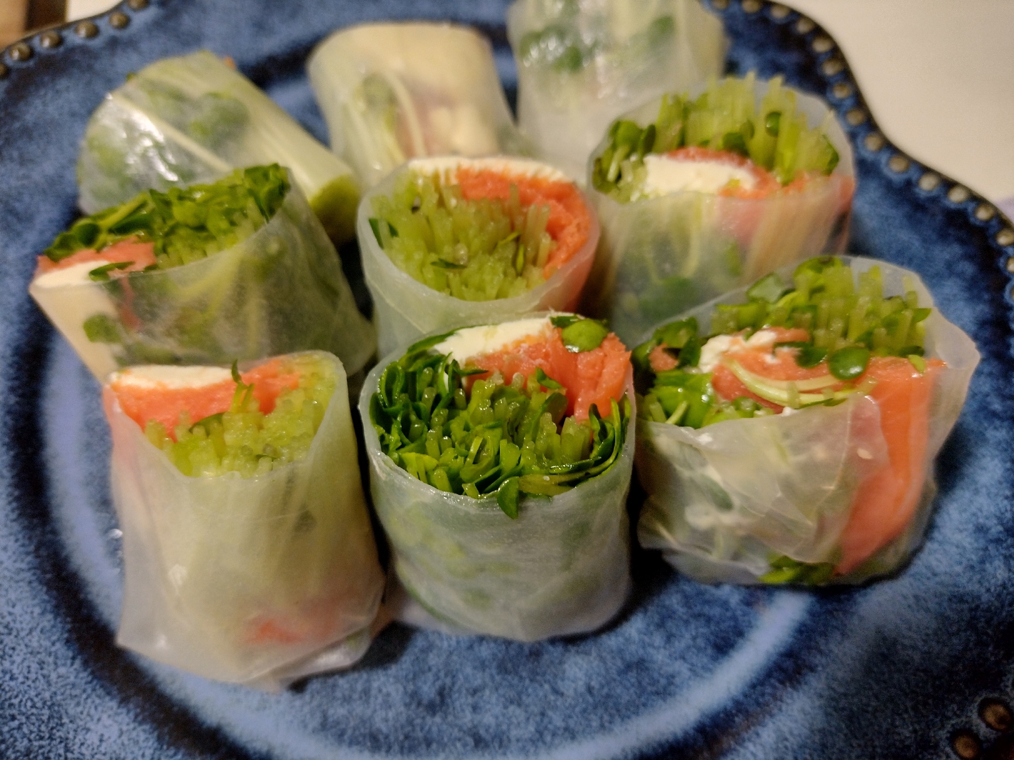 ブロッコリースプラウトとスモークサーモンの生春巻き レシピ 作り方 By 千笑まま 楽天レシピ ブロッコリースプラウトとスモークサーモンの生春巻き レシピ 作り方 By 千笑まま 楽天レシピ